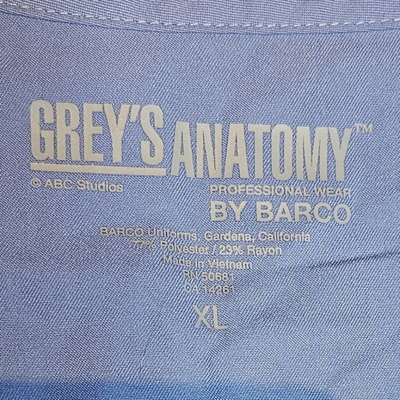 Grey's Anatomy by Barco Riley Scrub Top Faux Wrap V-neck Blue Ciel size XL - Picture 8 of 8